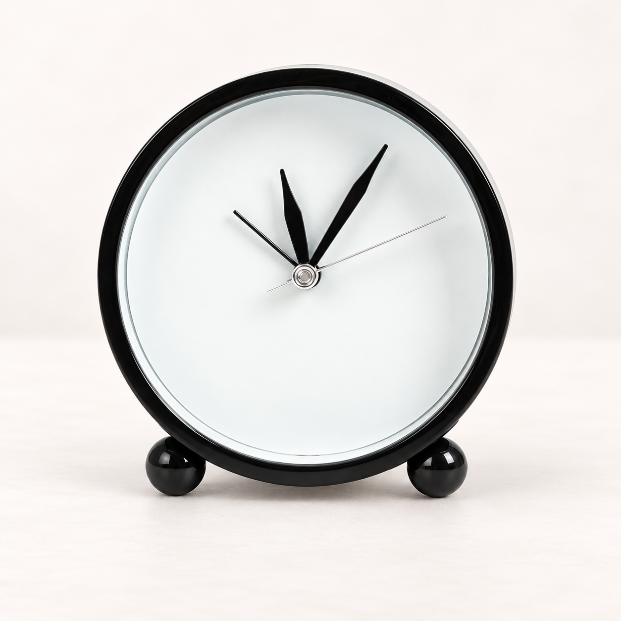 Sat alarm 10,5 × 11 cm — Crna